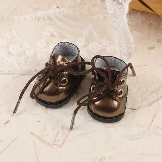 Small-Sized Brown Leather Shoes With Laces